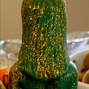 Female fixed forgive candle